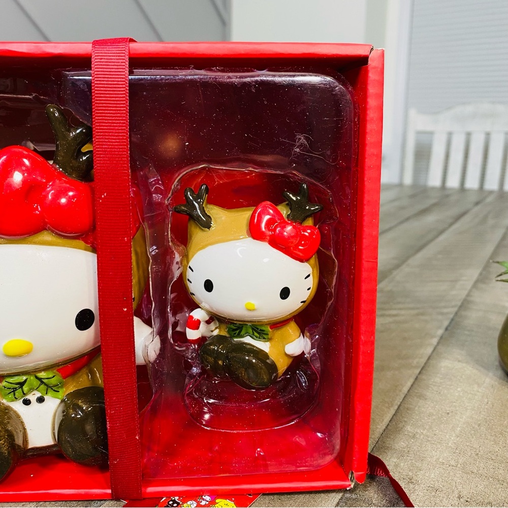 Blue Sky Clayworks Hello Kitty Christmas Reindeer Mug & Figurine Gift Set - Picture 3 of 4